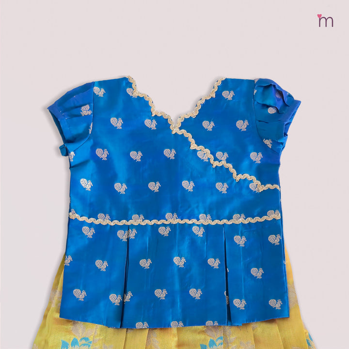 Veya - Green Blue Peacock Butti Designer Minipattu