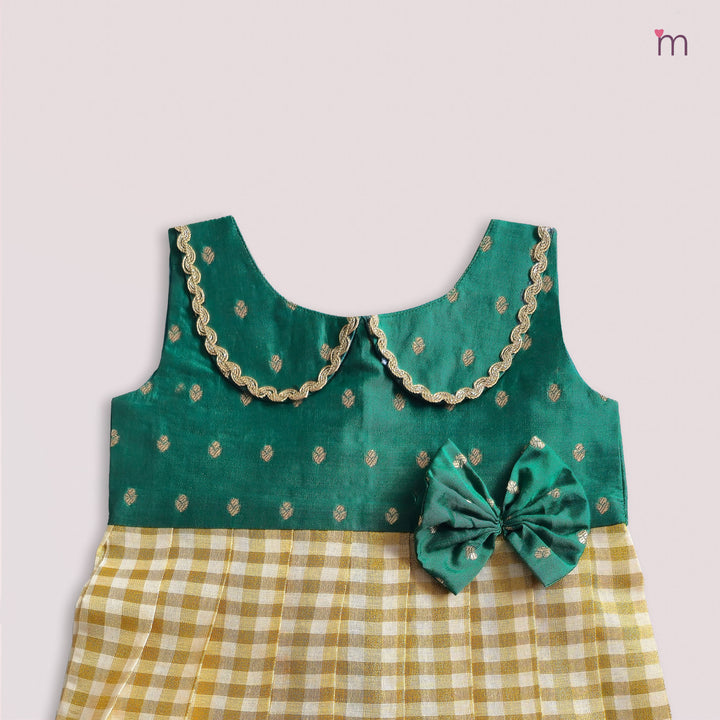 Manasa - Green Checks Tissue Minipattu