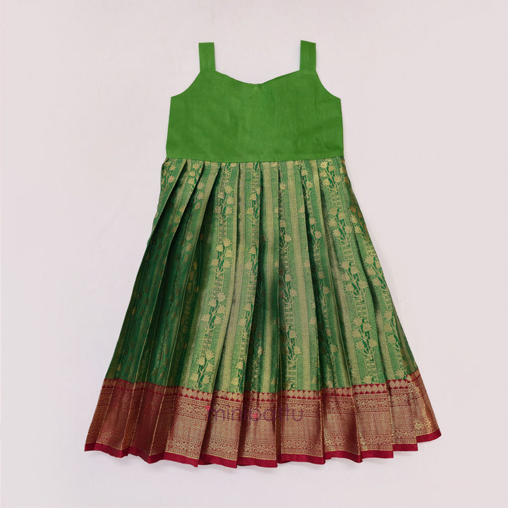 Tanuja - Red Green Pattu Pavadai Minipattu
