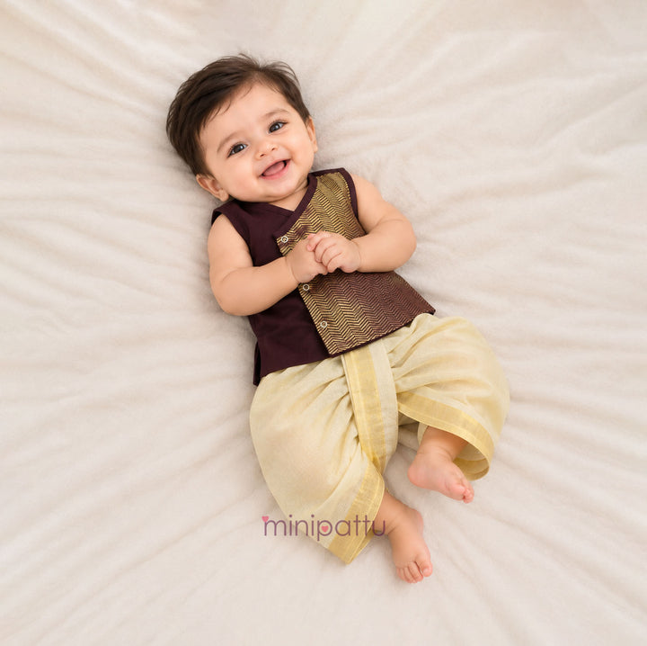 Yadhav - Brown Jabla Set Minipattu