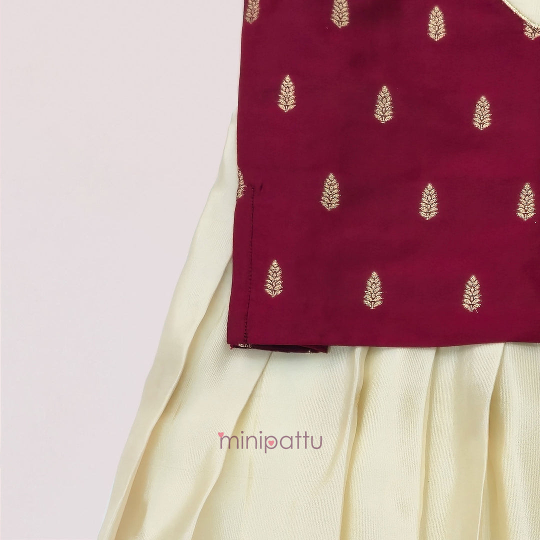 Annapakshi - Maroon Halfwhite Pattu Pavadai Minipattu