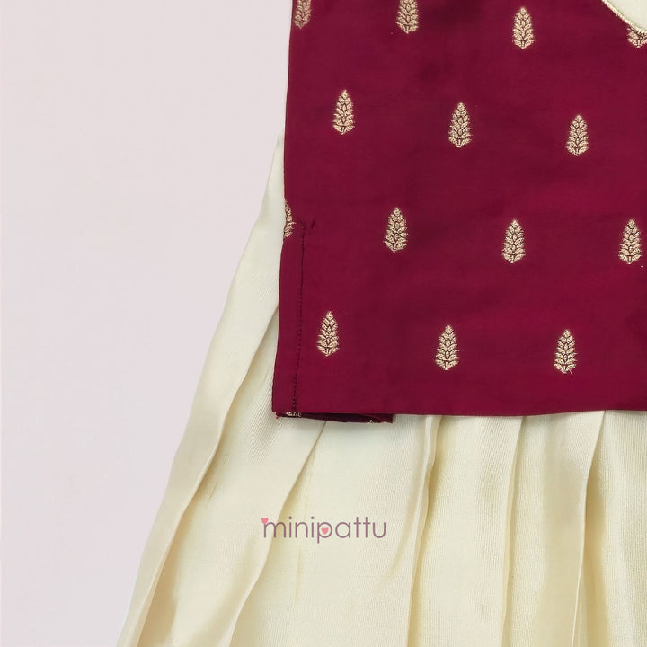 Annapakshi - Maroon Halfwhite Pattu Pavadai Minipattu