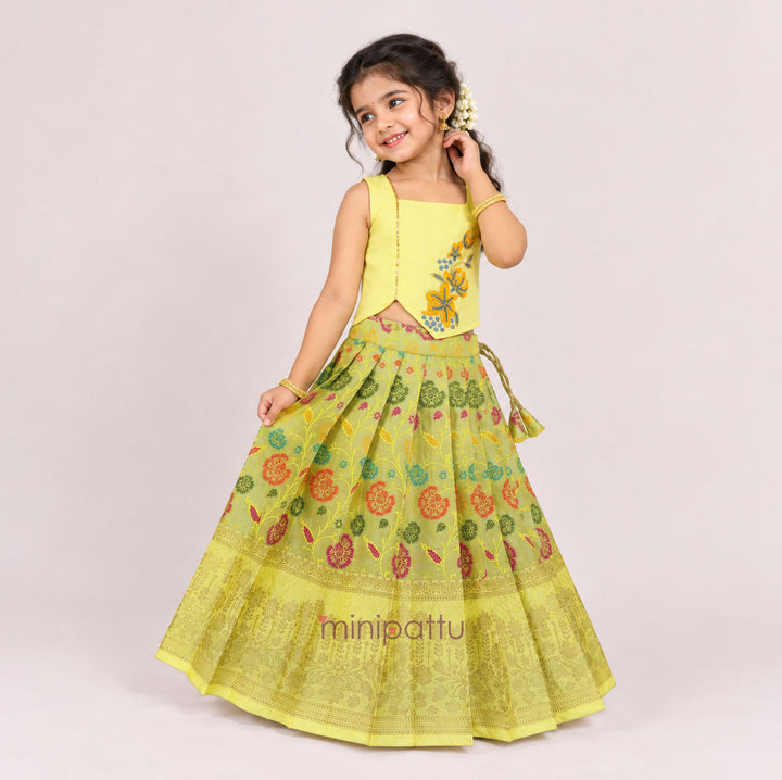 Arti - Pastel Yellow Minipattu