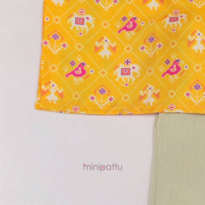 Patola Yellow Printed Kurta & Pant set
