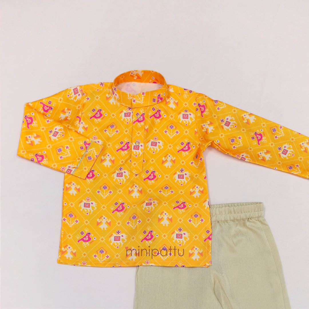 Patola Yellow Printed Kurta & Pant set