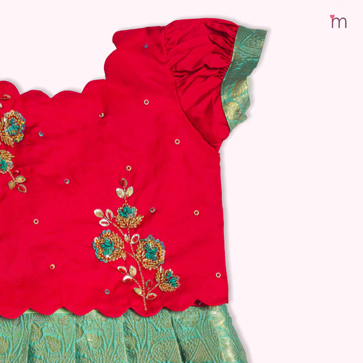 Akshara - Red Green Pattu Pavadai Minipattu