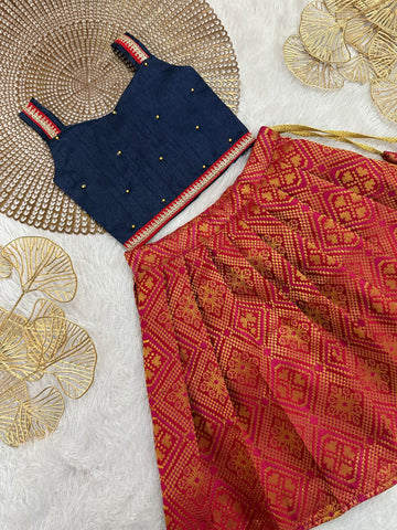 Charu - Navy Pink Minipattu