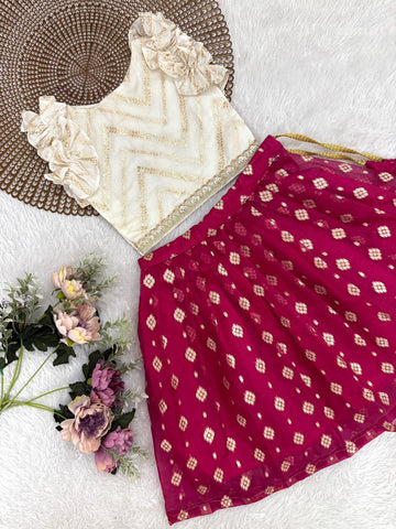 Tinu - Halfwhite Pink Minipattu