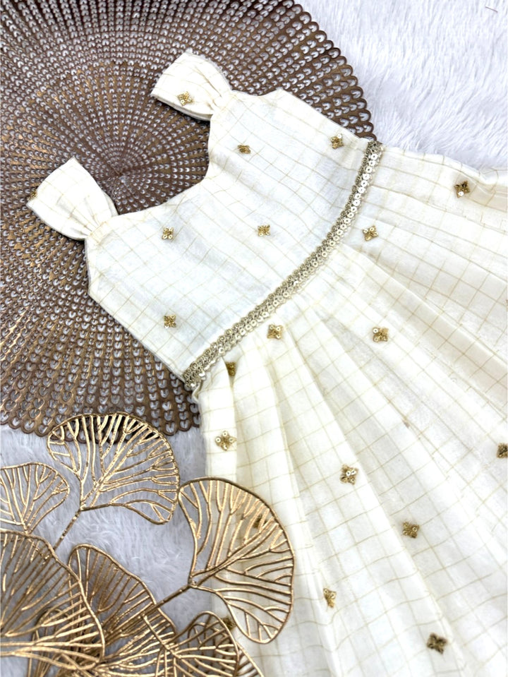 Tinu - Butta Checks Frock Minipattu