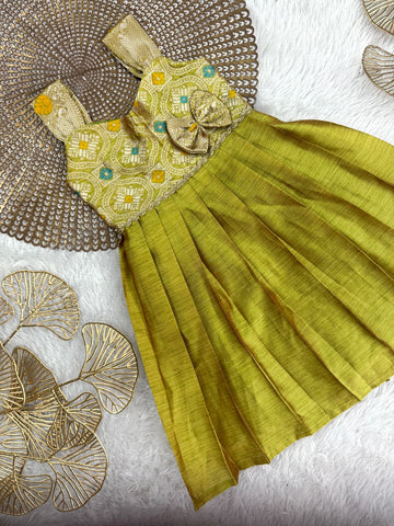 Mazhalai - Green Frock Minipattu