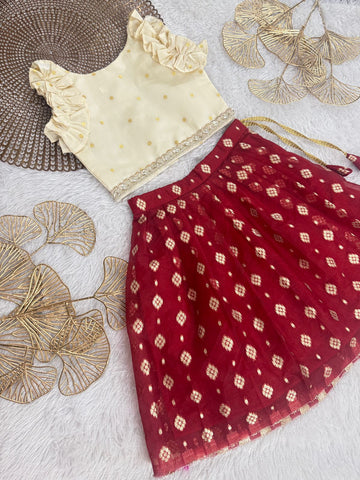 Tinu - Halfwhite Butta Red Minipattu