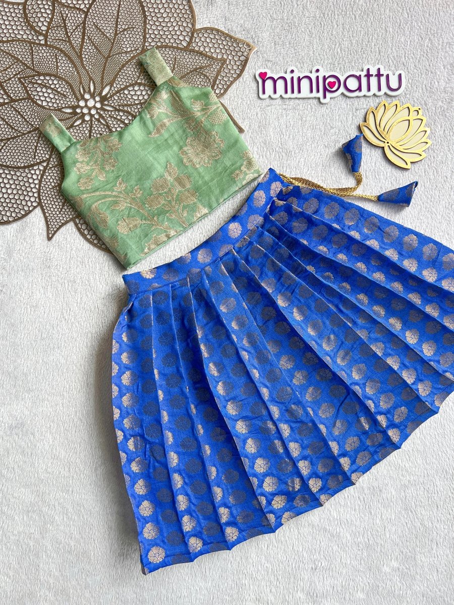 Amara -Pastel green blue Minipattu