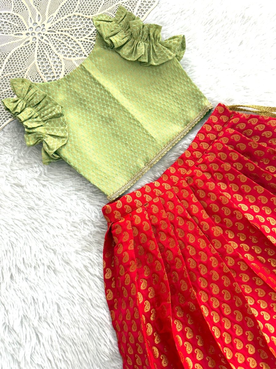 Amara - Pastel Green Red Minipattu