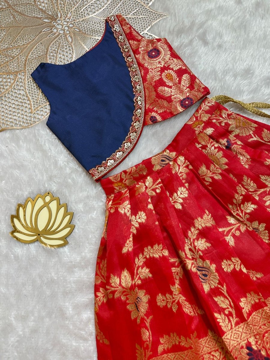 Dharsana - Navy Red Designer Minipattu