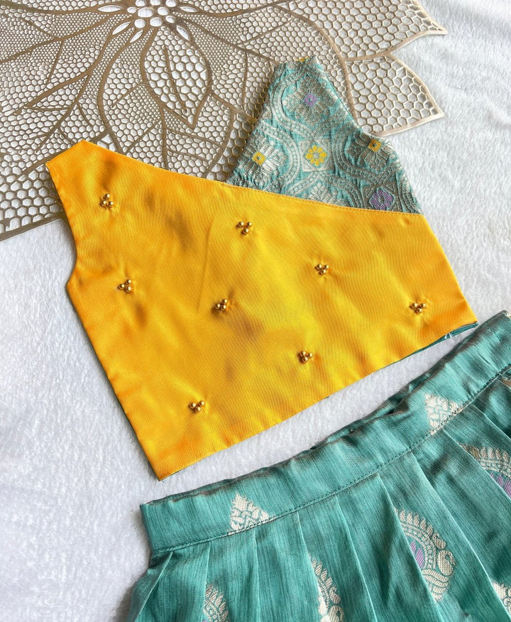 NB Jaanu Yellow Minipattu