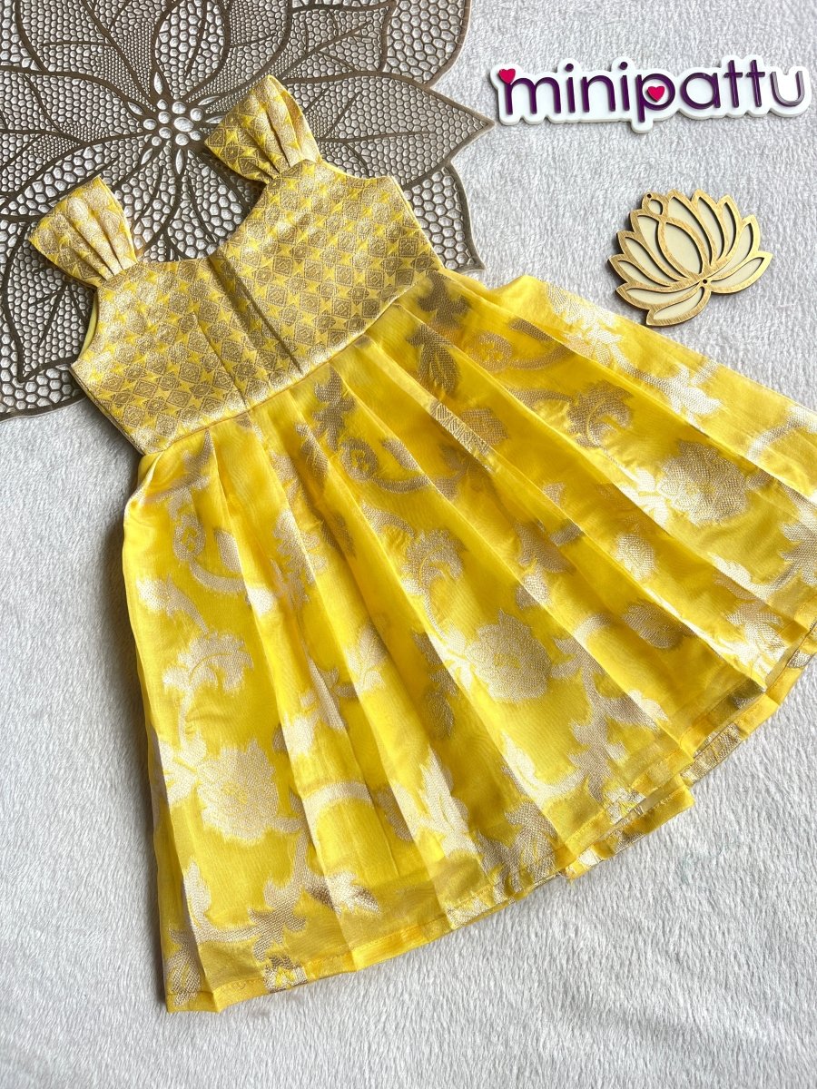 Nisha - Yellow Frock Minipattu