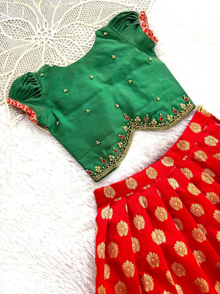NB Paavai Green Red Minipattu
