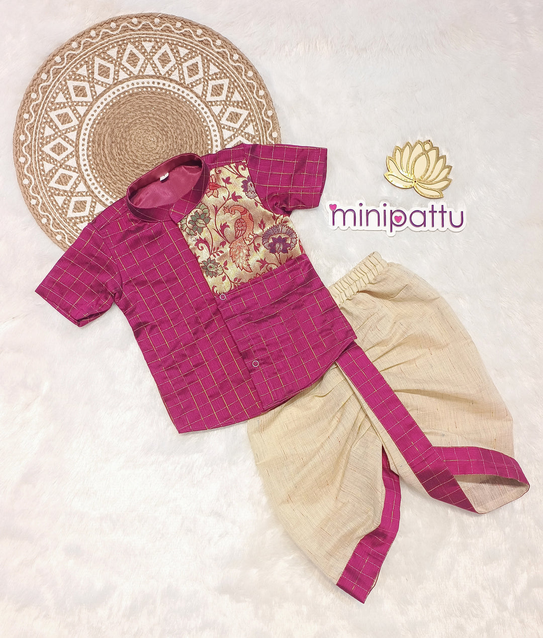 Paithani Magenta Checks kurta & Dhothi Set