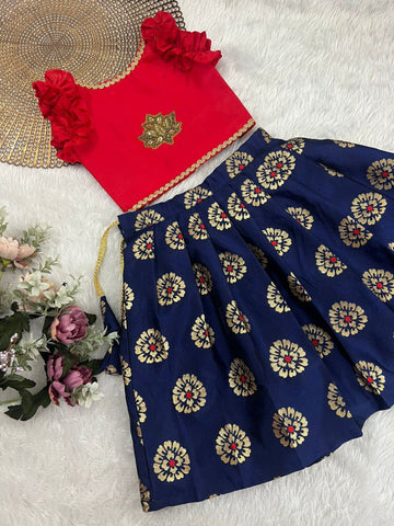 Sharvi - Red Blue Minipattu