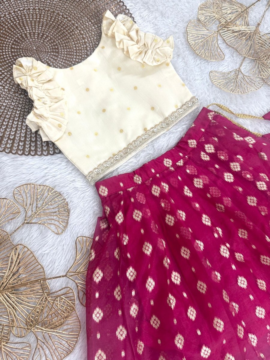 Tinu - Halfwhite Butta Pink Minipattu