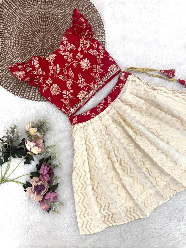 Tinu - Red Minipattu